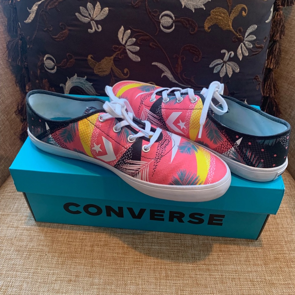 Low top Converse